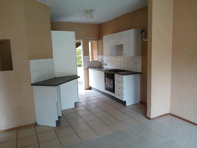 Apartment / Flat For Rent in Wilgeheuwel, Roodepoort